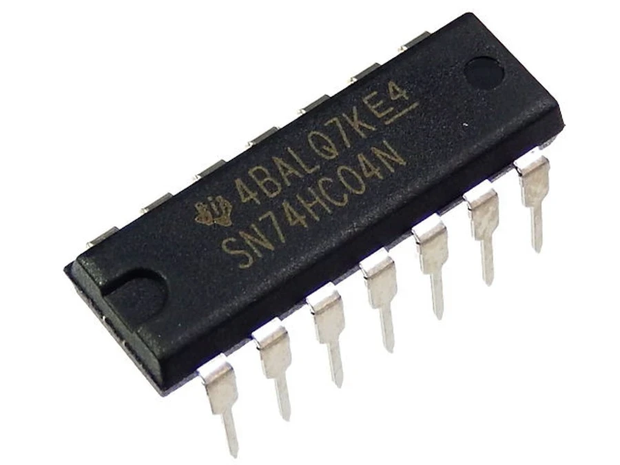 7404 Hex Inverter IC