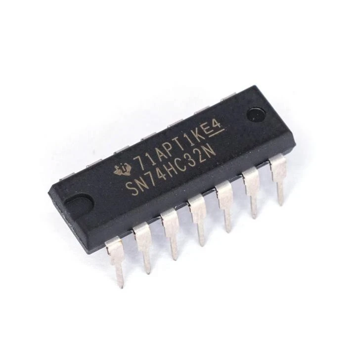 7432 Quad 2-Input OR Gate ic